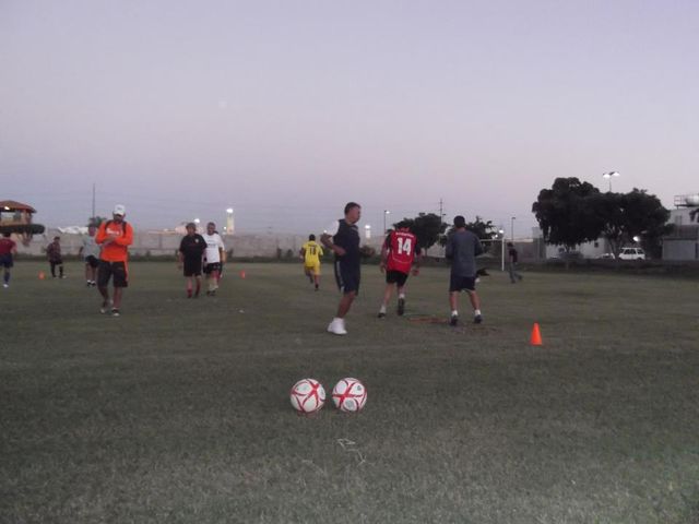 SELECCION ENTRENANDO
