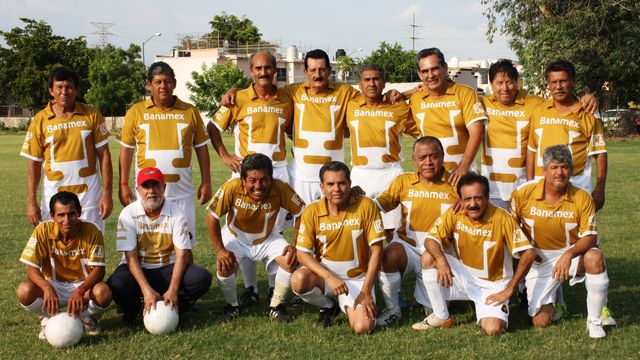 PUMAS-NICOLAS AGUILAR